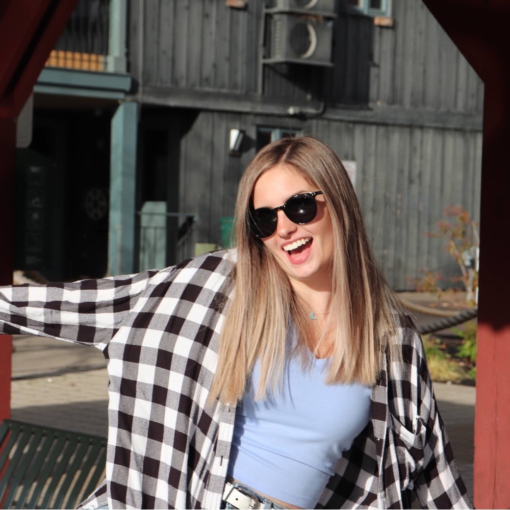 Meet your Posher, Abigail!